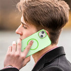 iPhone 15 Magnetic Case Matte Phone Cover Anti-Fingerprint Anti-Scratch - Fluorescent Green